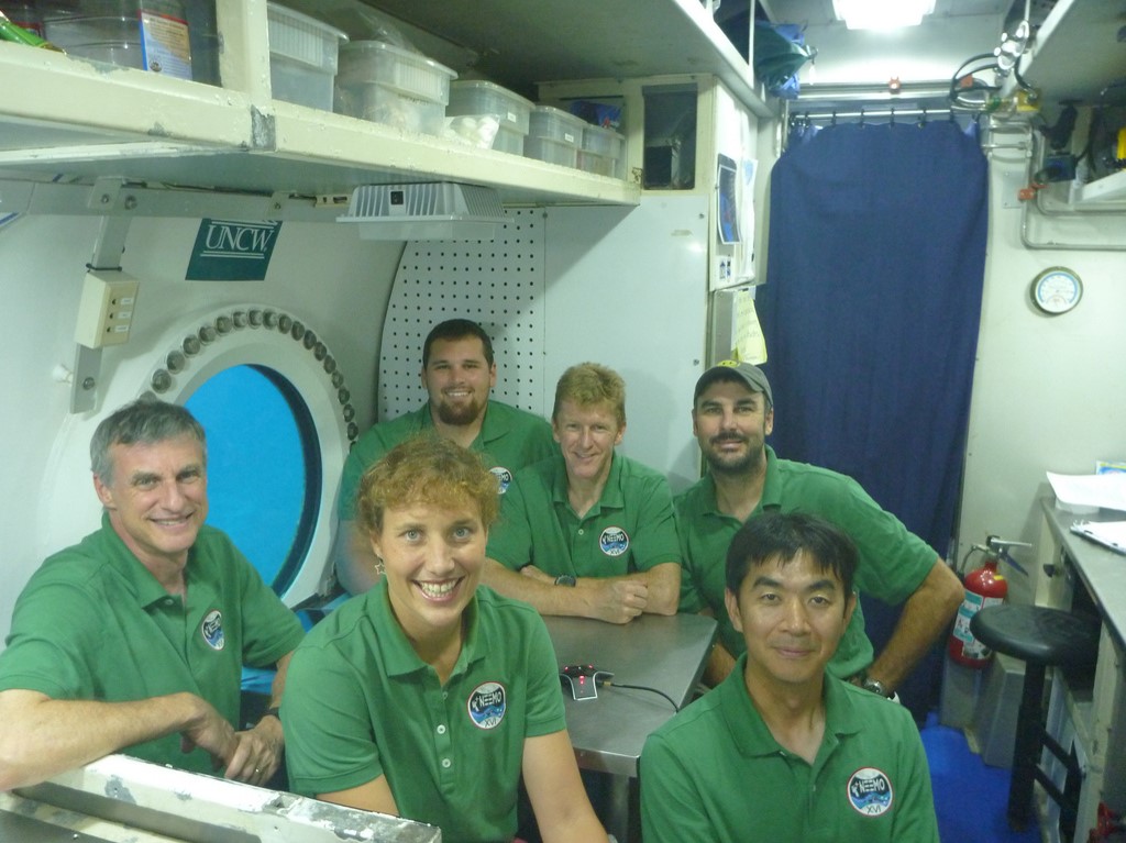 Crew aboard NASA NEEMO